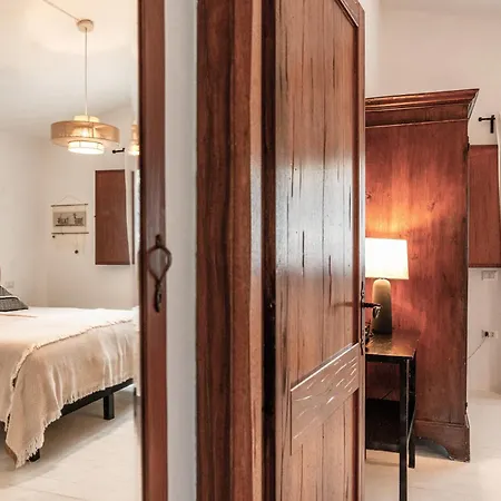 Casa Fuile Hébergement de vacances Orosei